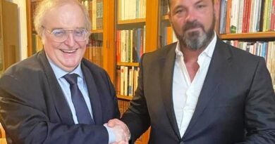 L’Avvocato PIETRO PRUDENTE (di Milano) è il nuovo Segretario Organizzativo provinciale della DEMOCRAZIA CRISTIANA della Provincia di MILANO. L’Avvocato PIETRO PRUDENTE (di Milano) è il nuovo Segretario Organizzativo provinciale della DEMOCRAZIA CRISTIANA della Provincia di MILANO.