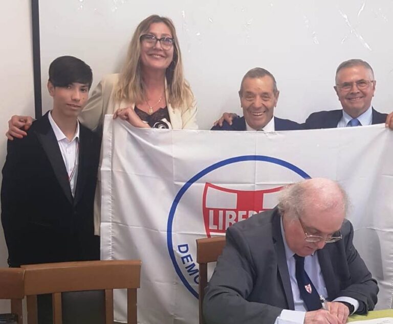 BENVENUTO IN D.C. AL PIU’ GIOVANE ISCRITTO D’ITALIA (AL MOMENTO) DEL PARTITO DELLA DEMOCRAZIA CRISTIANA: RICCARDO MUNTONI (ACILIA/RM) !